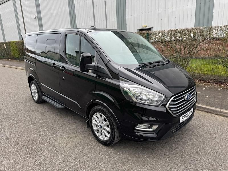 Used Ford Tourneo Titanium 130 HP (95 kW) 2022 Black MPV