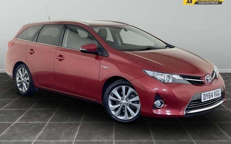 Used 2013 Toyota Auris Touring Sports Estate | £8,295 (Fair price) - Image 1/2