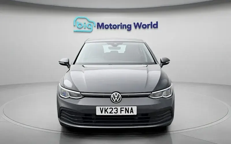 Used VW Golf VIII Life 150 HP (110 kW) 2023 Grey Hatchback