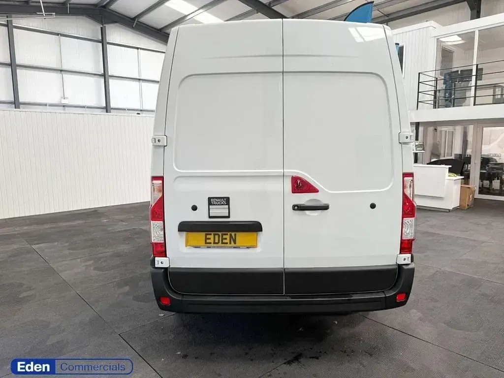 Nowe Renault Master 150 KM (110 kW) 2025 Biały Van
