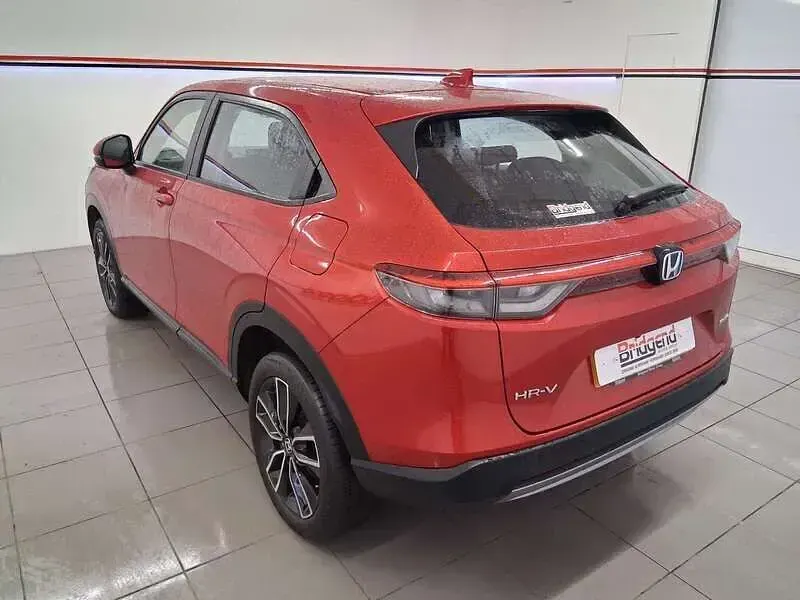 Used Honda HR-V Elegance 129 HP (94 kW) 2022 Red SUV