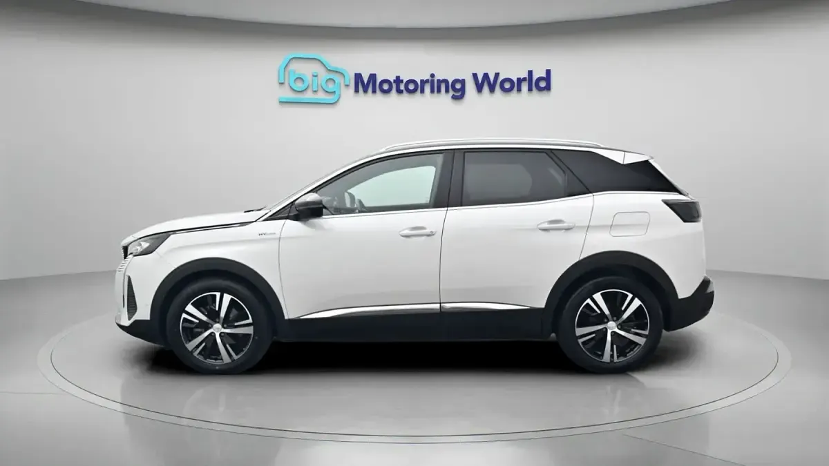 Used Peugeot 3008 GTi 300 HP (220 kW) 2023 White SUV