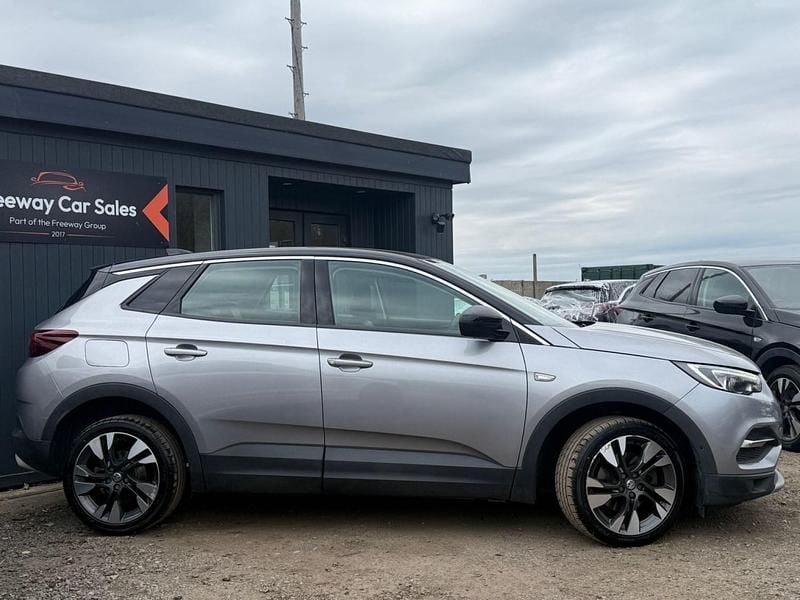 Used Vauxhall Grandland X Sport 131 HP (96 kW) 2019 Grey SUV