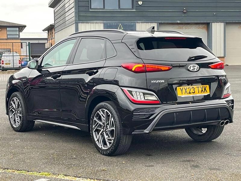 Second-hand Hyundai Kona N Line 120 CP (88 kW) 2023 Negru SUV