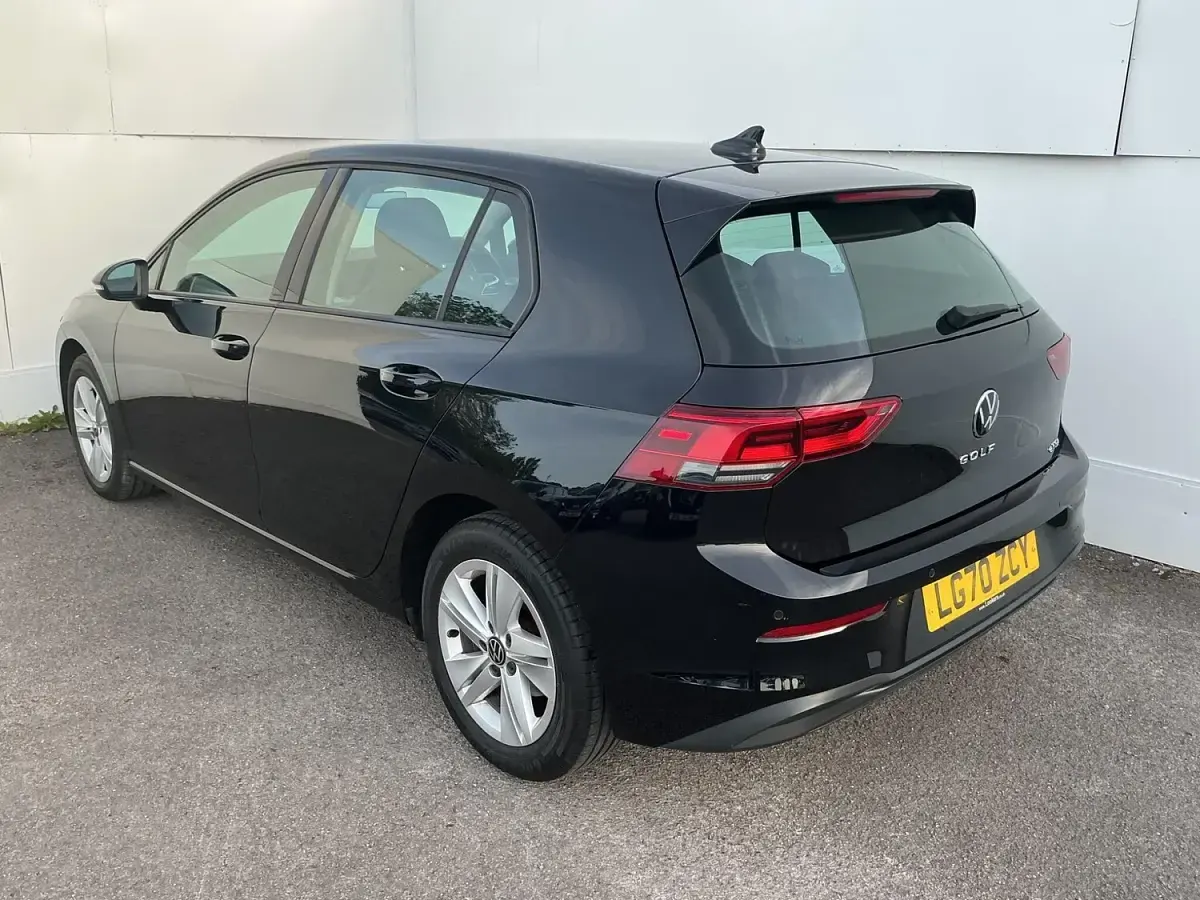 Used VW Golf VII Life 150 HP (110 kW) 2020 Black Hatchback