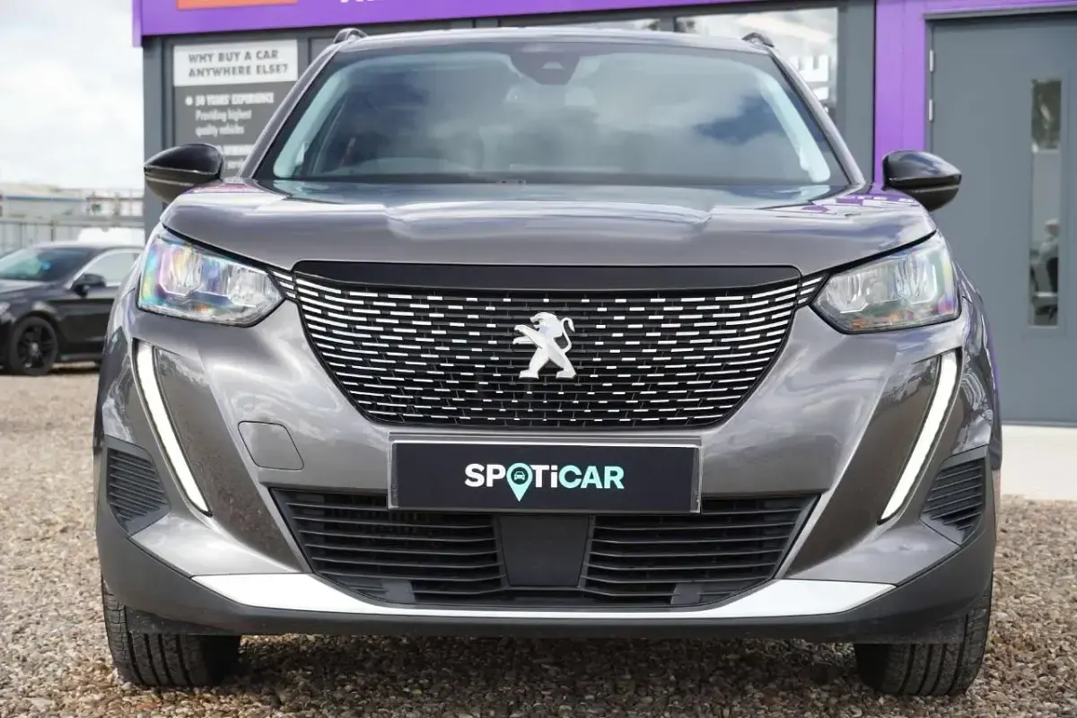 Used Peugeot 2008 Allure Premium 129 HP (94 kW) 2022 Grey SUV