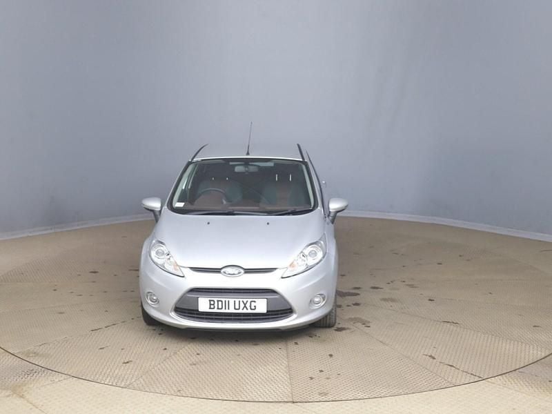 Used Ford Fiesta Zetec 96 HP (70 kW) 2011 Silver Hatchback