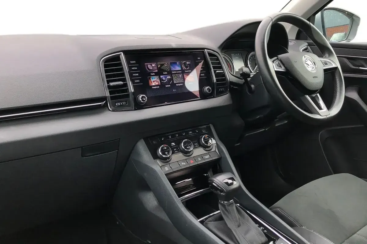 Used Skoda Karoq SE L 150 HP (110 kW) 2019 Silver SUV