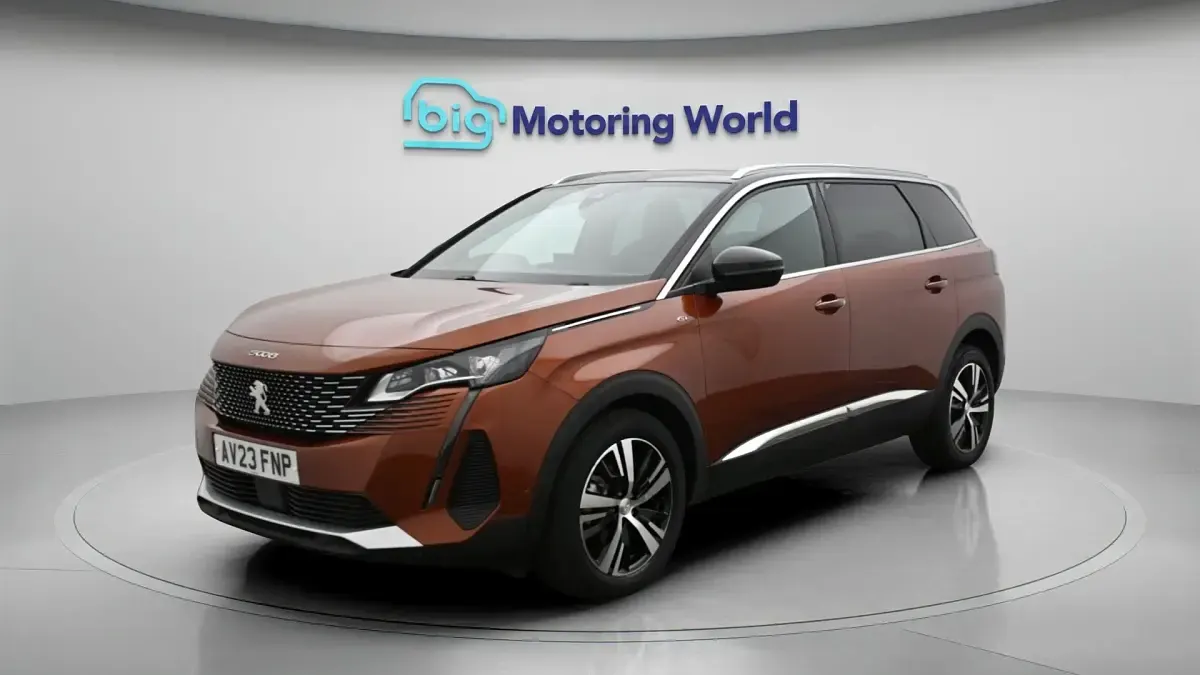 Used Peugeot 5008 GT 131 HP (96 kW) 2023 Bronze SUV