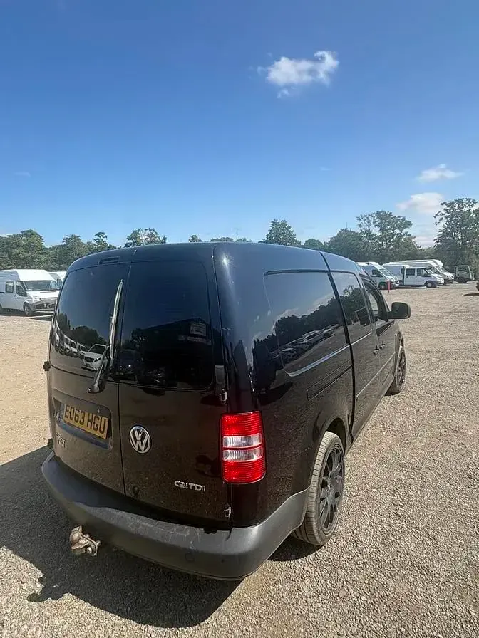 Used VW Caddy Maxi 140 HP (102 kW) 2013 Black MPV