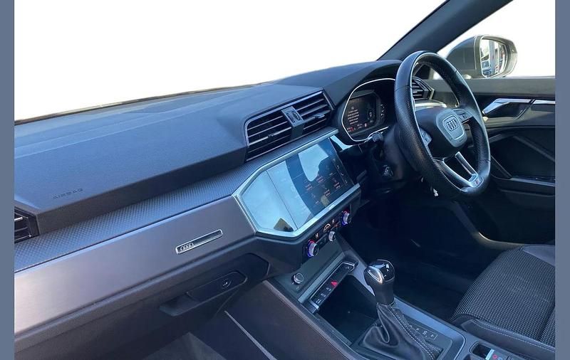 Used Audi Q3 S-Line 150 HP (110 kW) 2022 Grey SUV