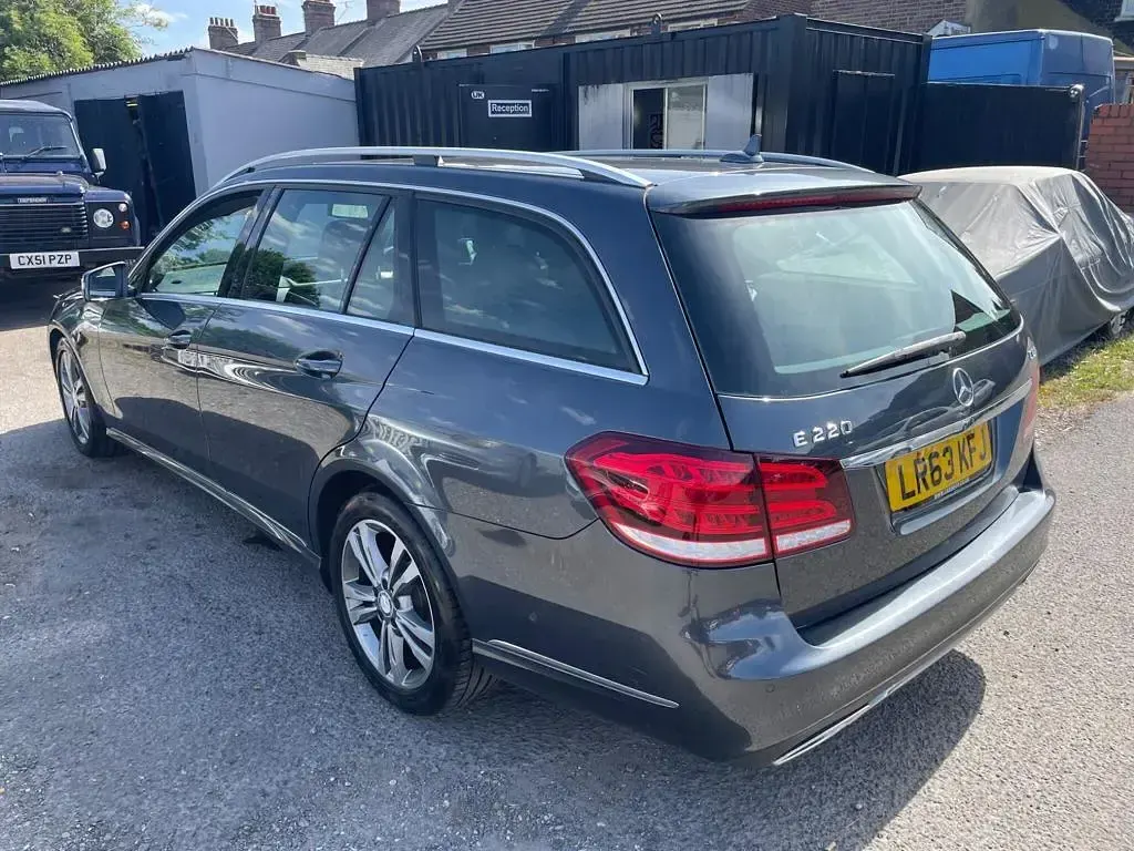 Used Mercedes E220 SE 170 HP (125 kW) 2013 Grey Estate