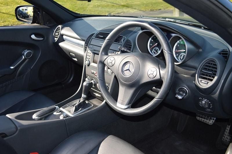 Usado Mercedes SLK200 2008 Preto Cabrios