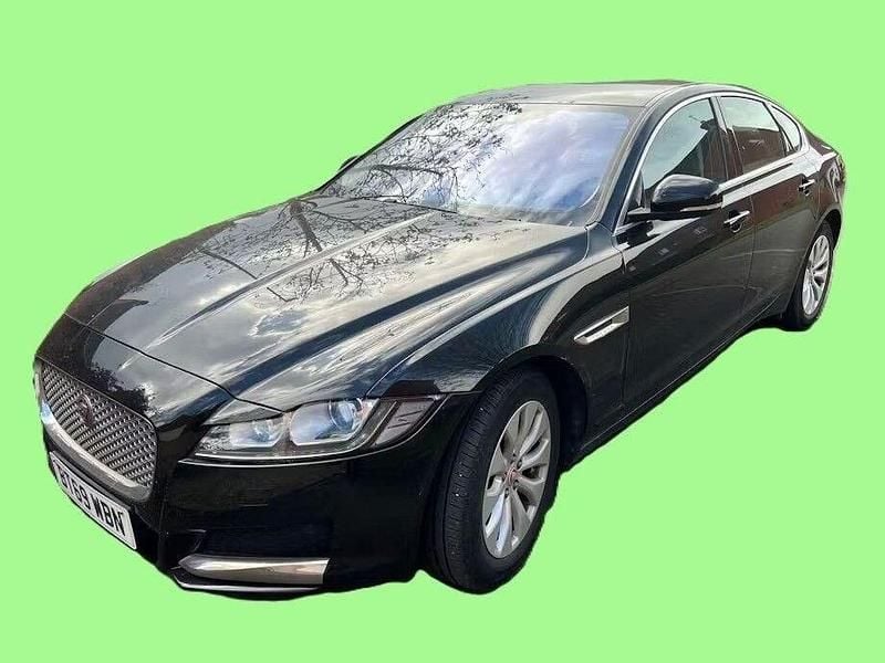 Used Jaguar XF Portfolio 163 HP (119 kW) 2019 Black Sedan
