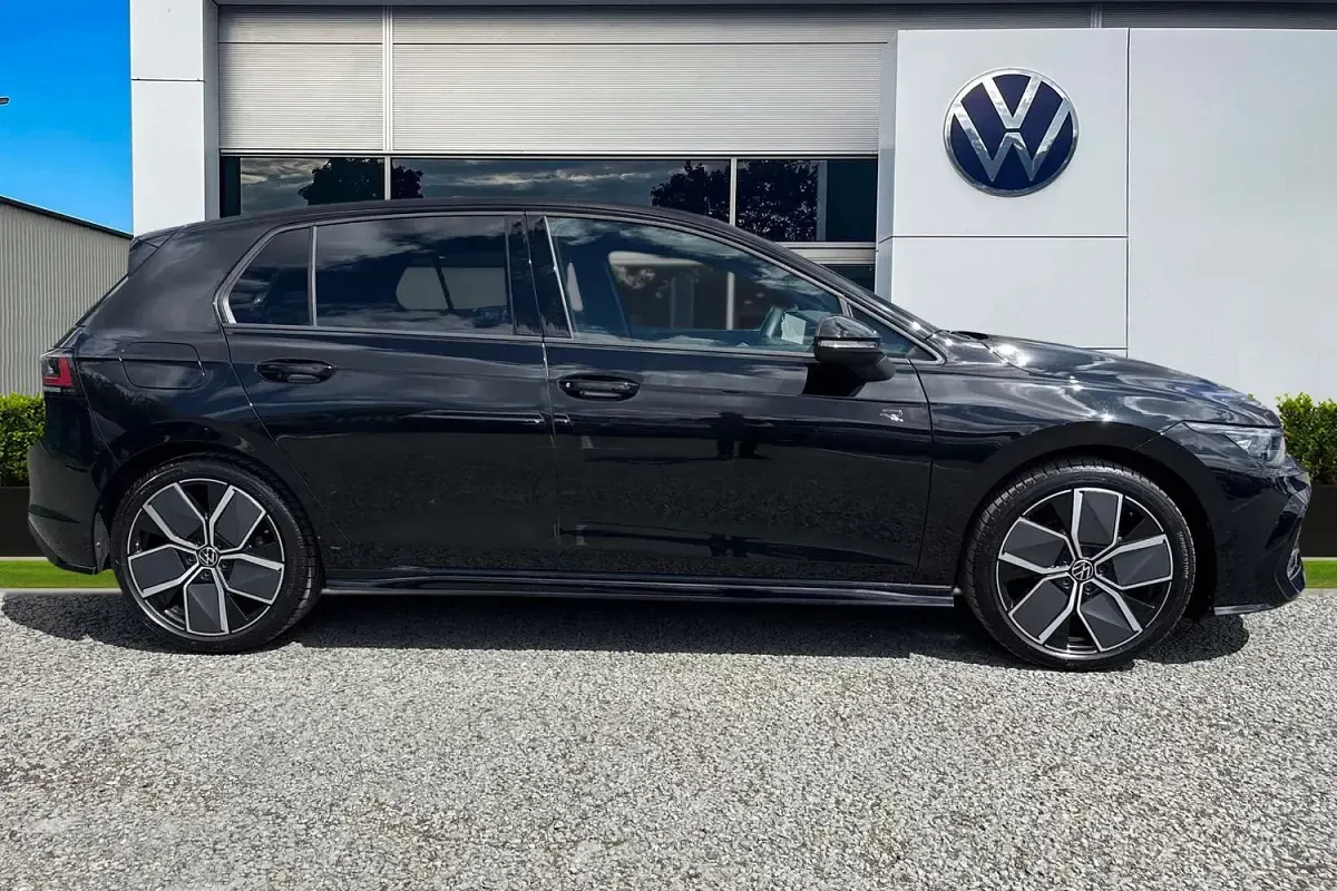 Used VW Golf VIII Black Edition 150 HP (110 kW) 2025 Black Hatchback