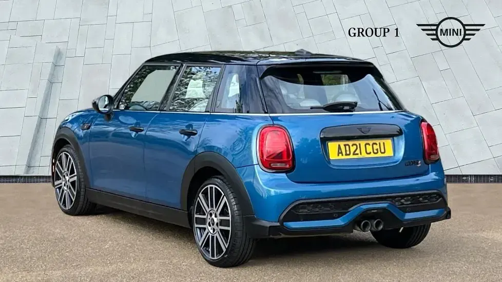 Used Mini Cooper S Exclusive 178 HP (130 kW) 2021 Blue Hatchback