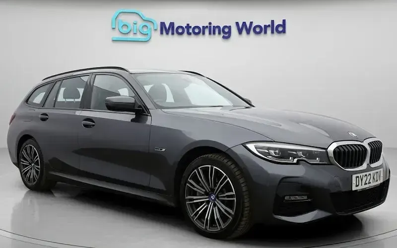 Begagnad BMW 330e M Sport 292 HK (214 kW) 2022 Kombi