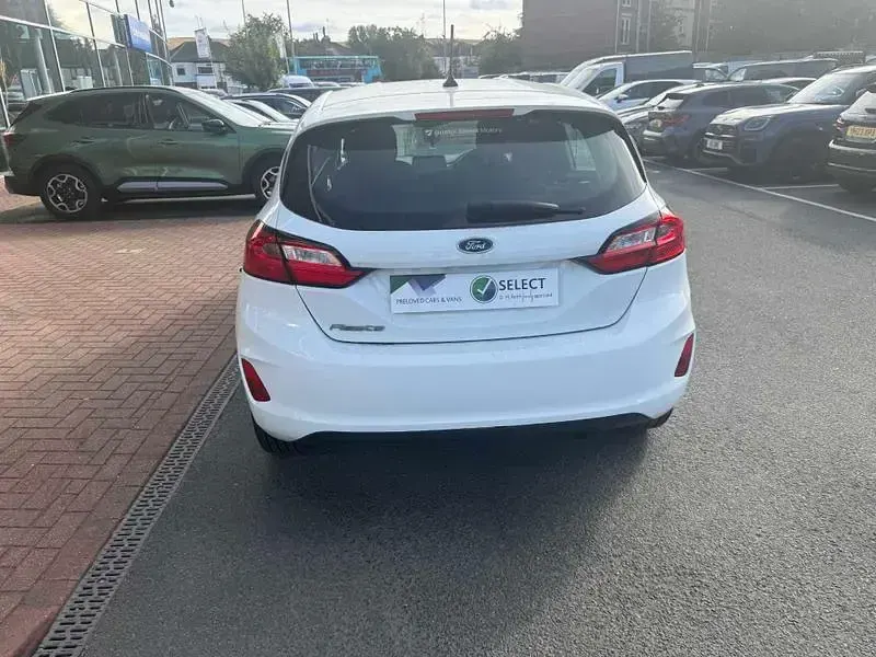 Used Ford Fiesta Trend 2023 Frozen white Hatchback