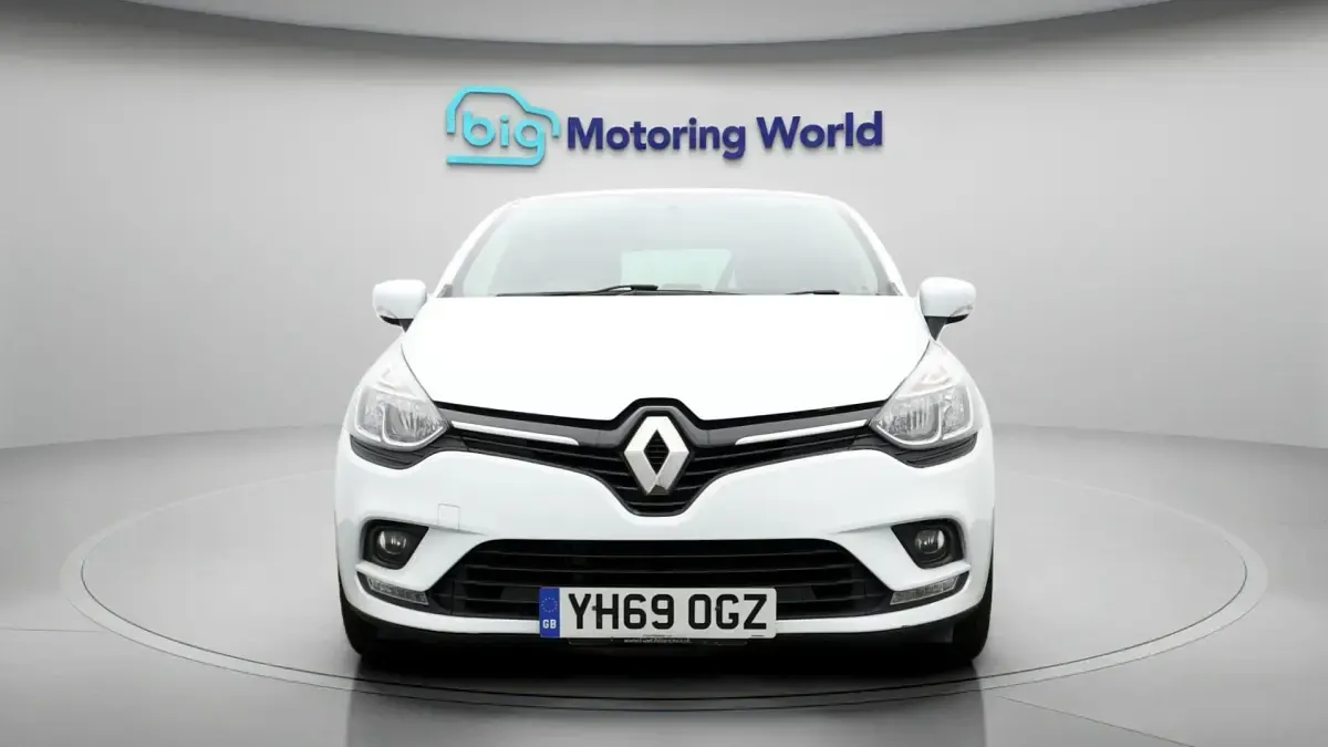 Used Renault Clio Iconic 88 HP (64 kW) 2019