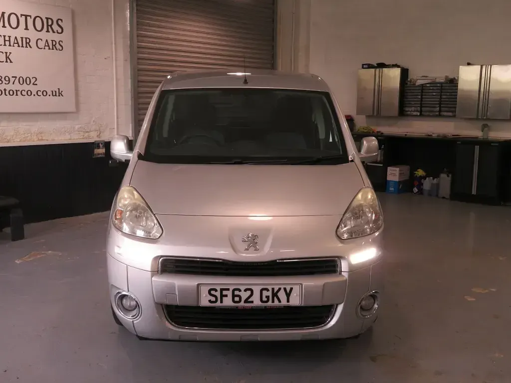 Used Peugeot Partner 2012 Silver MPV