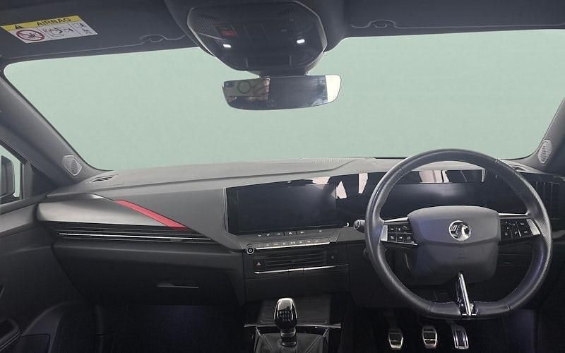 Used Vauxhall Astra GS Line 131 HP (96 kW) 2025 Hatchback