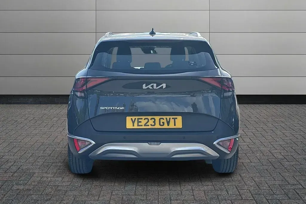 Begagnad Kia Sportage 2023 Grå SUV