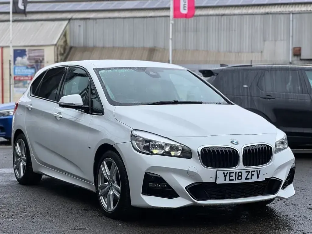 Used BMW 220 M Sport 190 HP (139 kW) 2018 White MPV