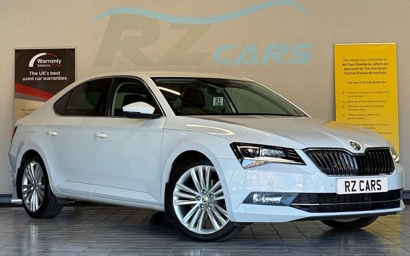 Second-hand Skoda Superb SE L Executive 190 CP (139 kW) 2016 Hatchback
