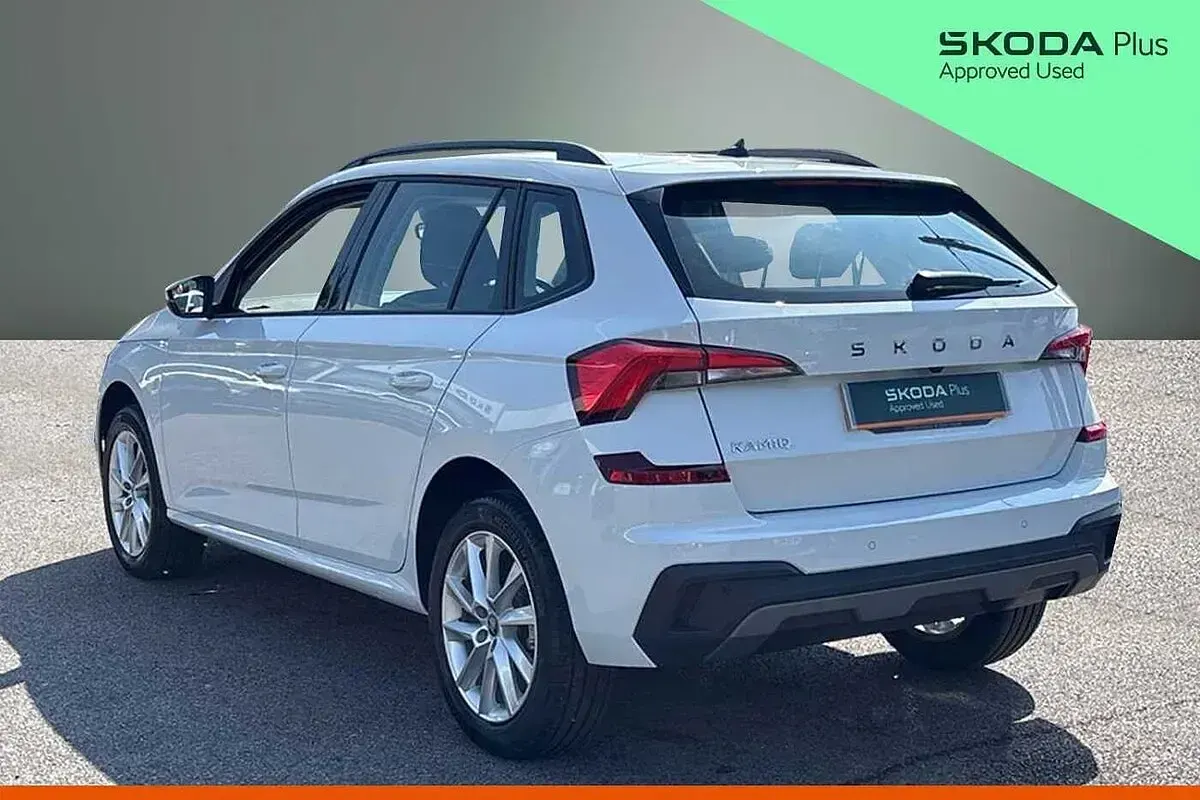 Used Skoda Kamiq SE 85 HP (62 kW) 2025 Moon white metallic SUV