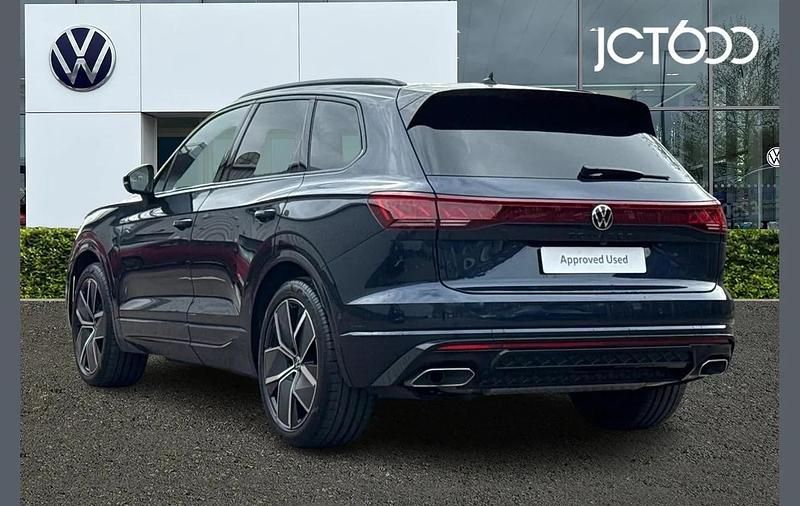 Used VW Touareg Black Edition 286 HP (210 kW) 2024 Blue SUV