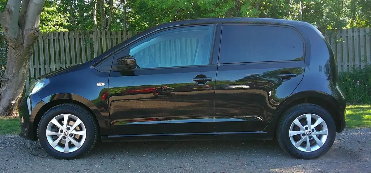Used Skoda Citigo Elegance 75 HP (55 kW) 2013 Black Hatchback