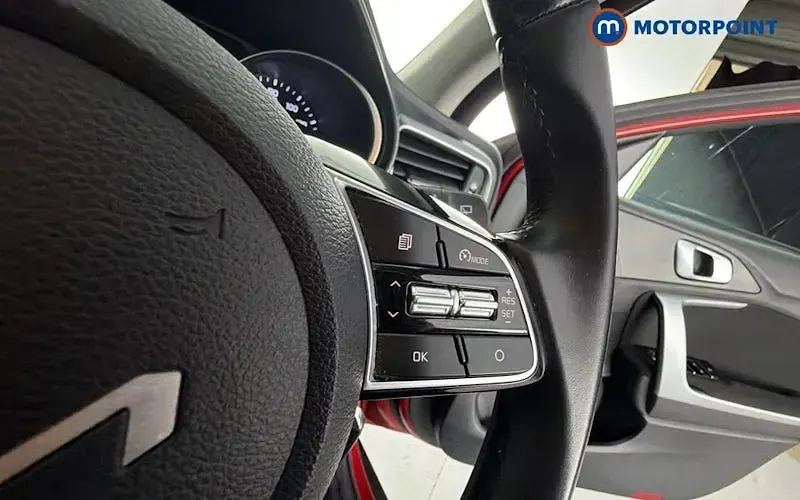Used Kia XCeed 120 HP (88 kW) 2022 Red SUV