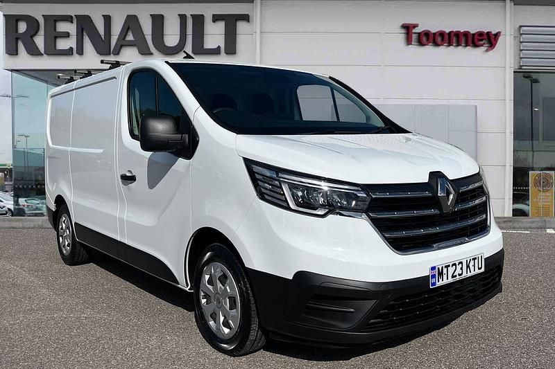 White Used 2023 Renault Trafic Business Van | £15,995 (Fair price) - Image 1/1