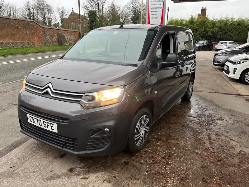 Used Citroën Berlingo Start 75 HP (55 kW) 2020 Grey MPV