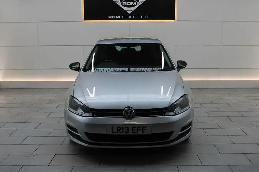 Used VW Golf VII SE 105 HP (77 kW) 2013 Silver Hatchback