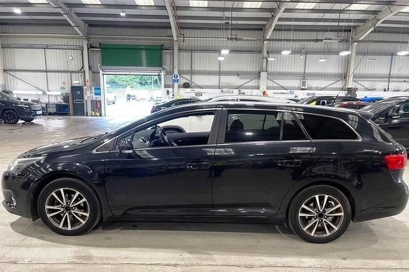 Black Used 2014 Toyota Avensis Estate | £6,250 (Fair price) - Image 1/1