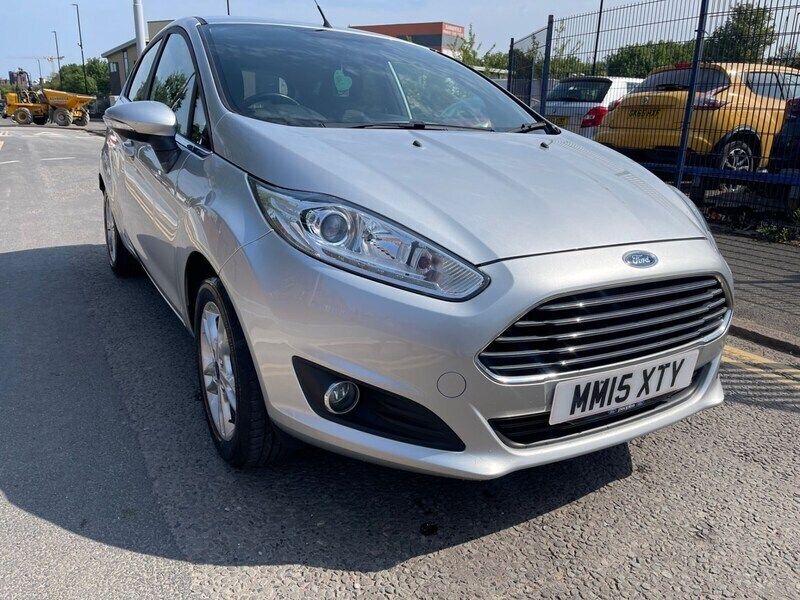 Used Ford Fiesta Zetec 2015 Silver Hatchback