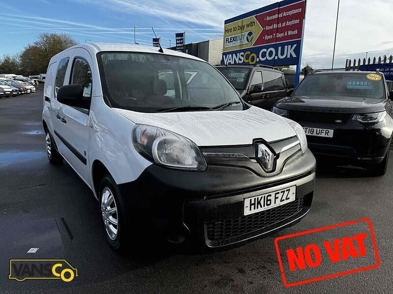 White Used 2016 Renault Kangoo Business MPV | £5,895 (Fair price) - Image 1/4
