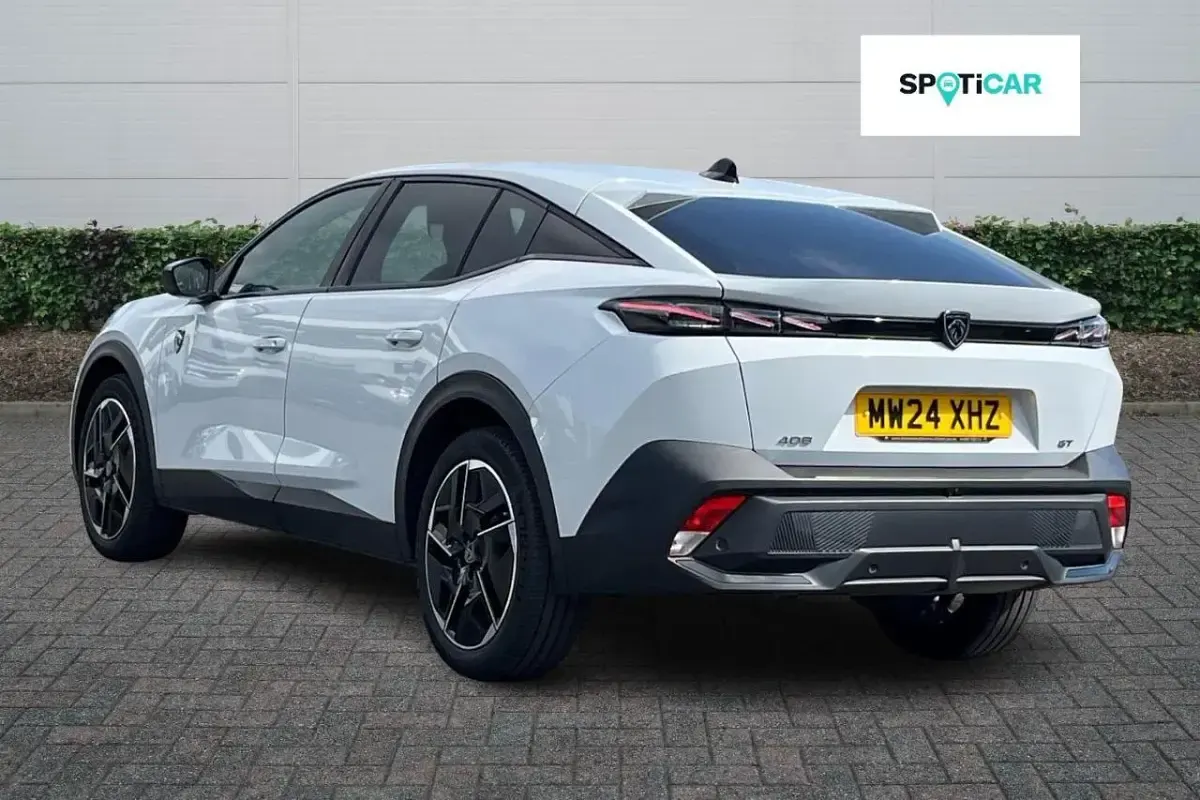 Used Peugeot 408 GT 129 HP (94 kW) 2024 White SUV