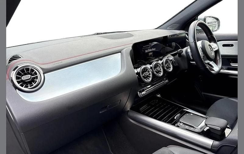 Used Mercedes EQA250 AMG line 139 kW (190 HP) 2021 Silver SUV