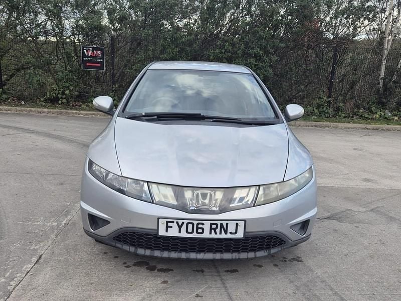 Used Honda Civic SE 140 HP (102 kW) 2006 Silver Hatchback