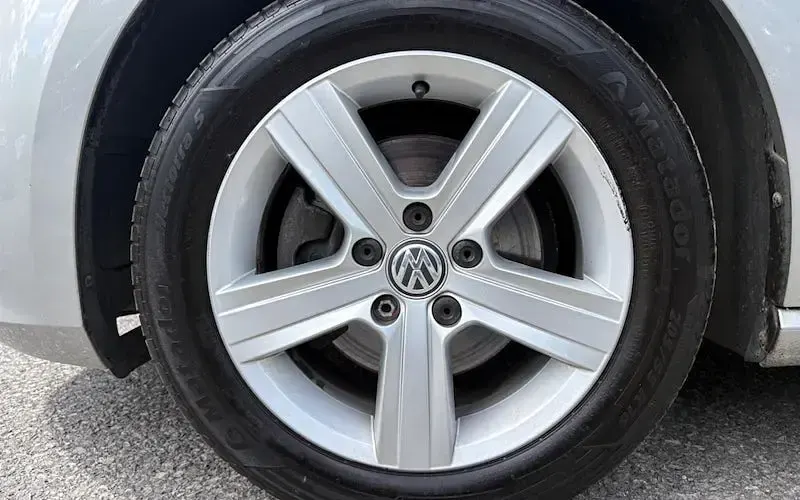 Used VW Golf VII Edition 110 HP (80 kW) 2016 Silver Hatchback