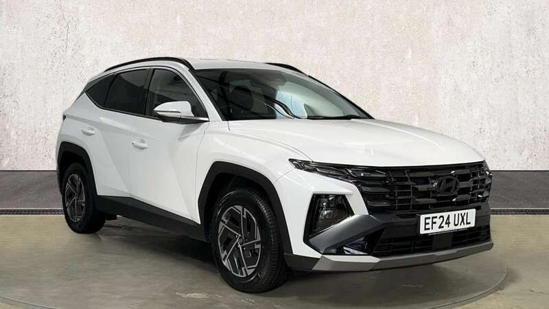 White Used 2024 Hyundai Tucson Premium SUV | £27,794 (Fair price) - Image 1/4
