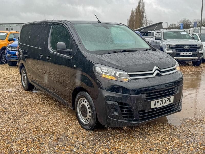 Used Citroën Dispatch 120 HP (88 kW) 2021 Black MPV