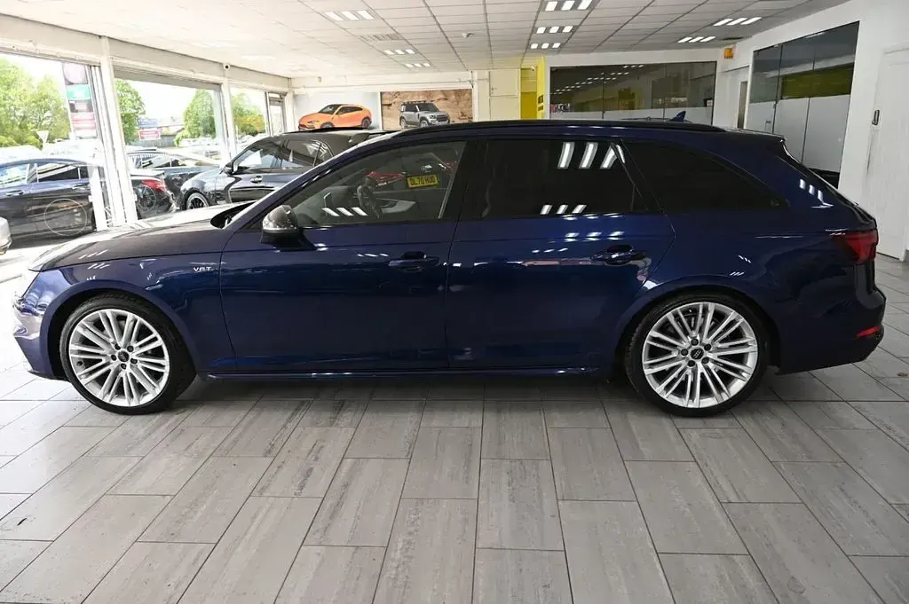 Used Audi A4 Business 2017 Blue Estate