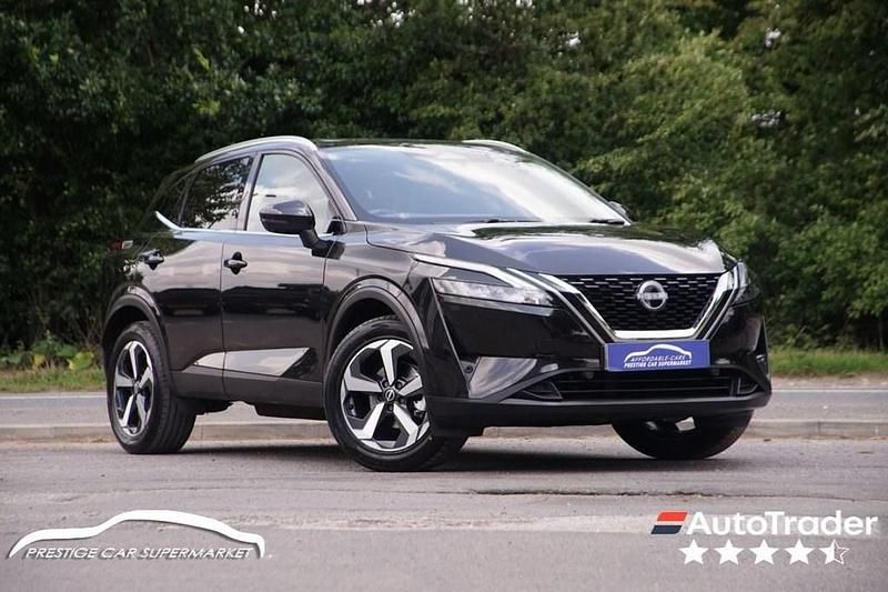 Black Used 2022 Nissan Qashqai N-Connecta SUV | £15,499 (Fair price) - Image 1/4