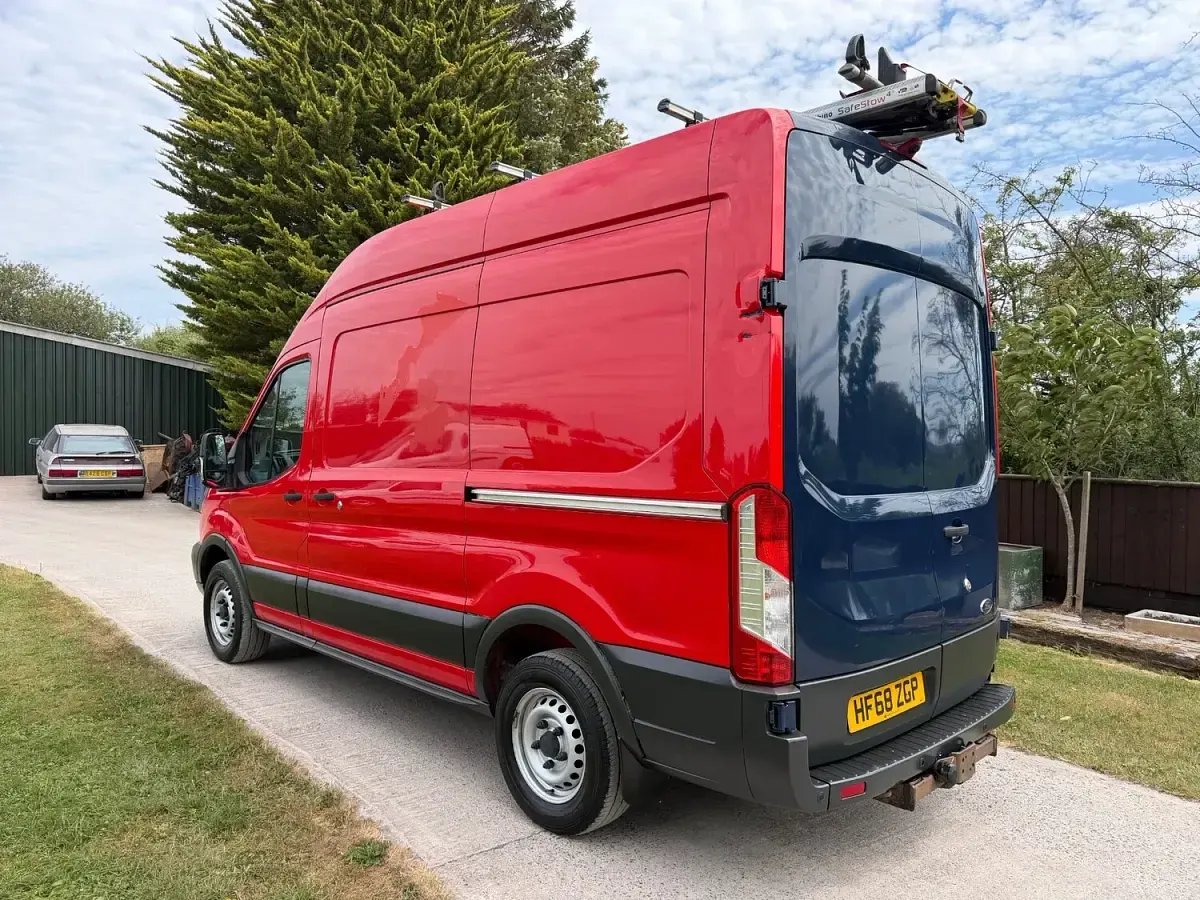 Used Ford Transit 130 HP (95 kW) 2018 Blue Van