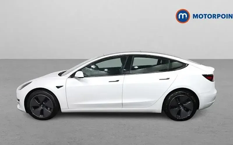 Used Tesla Model 3 RWD 208 kW (283 HP) 2022 White Sedan