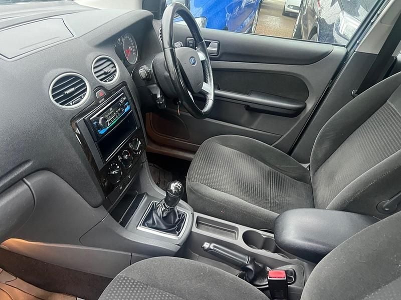 Used Ford Focus Ghia 2007 Grey Hatchback