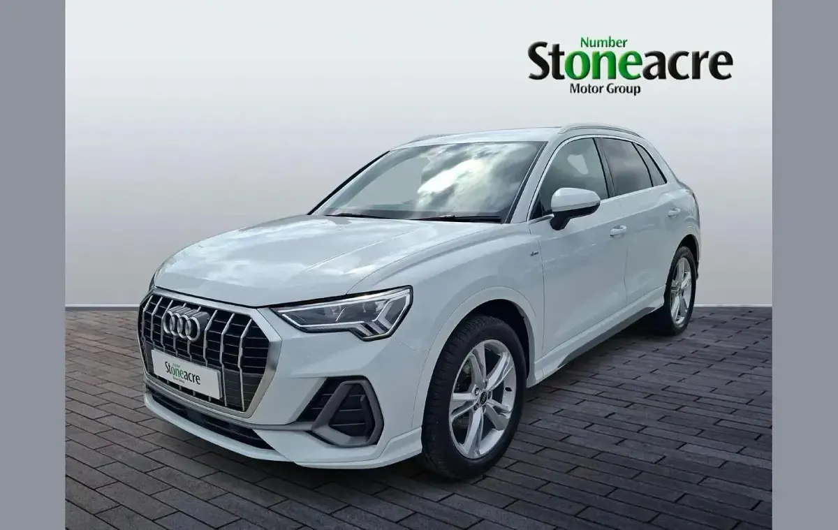 Used Audi Q3 S-Line 150 HP (110 kW) 2024 White SUV